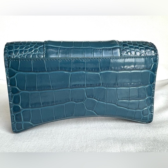 Balenciaga Hourglass Wallet on Chain - Picture 14 of 16